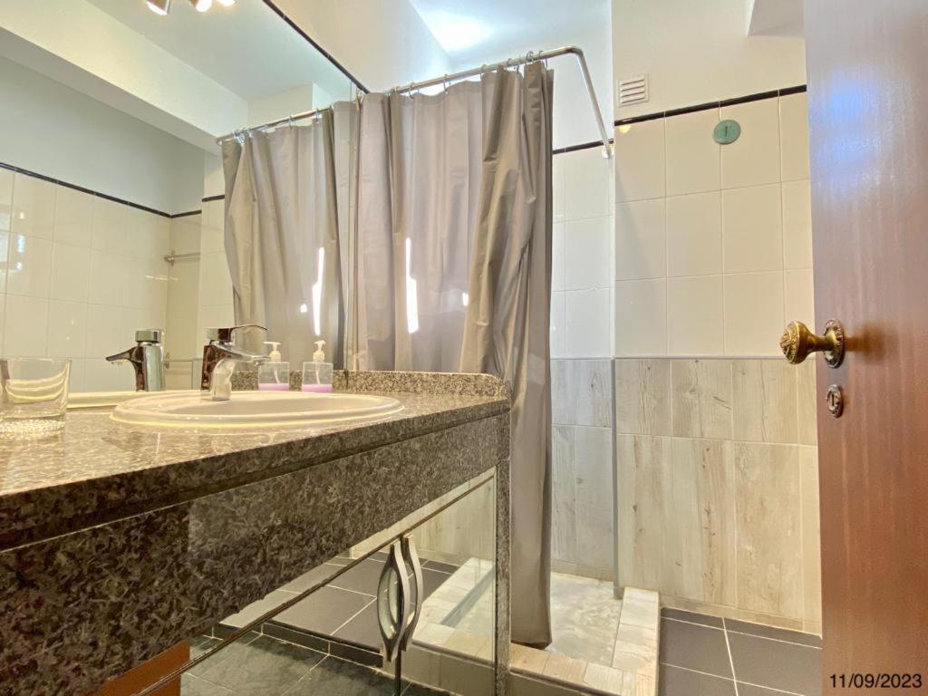 Blife Anya Private Rooms Faro Bagian luar foto