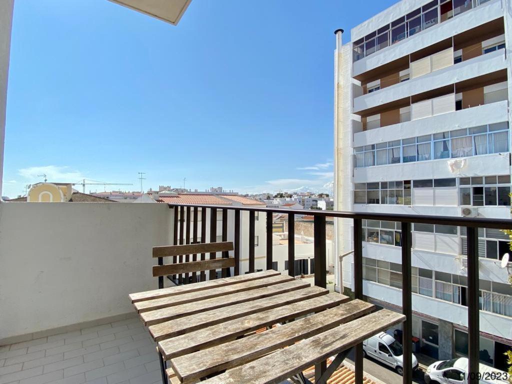 Blife Anya Private Rooms Faro Bagian luar foto