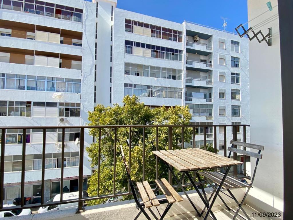 Blife Anya Private Rooms Faro Bagian luar foto