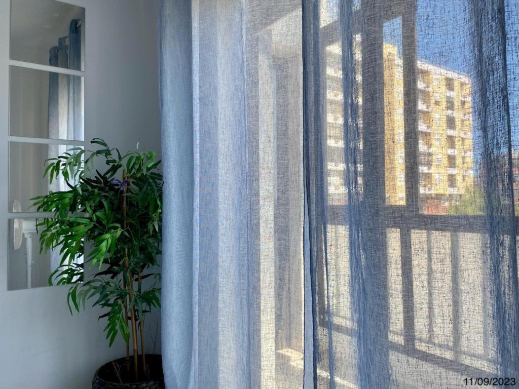 Blife Anya Private Rooms Faro Bagian luar foto